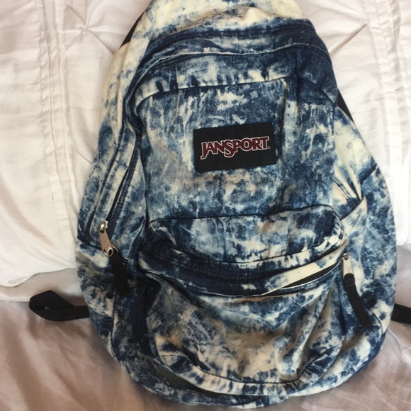 washing jansport backpack